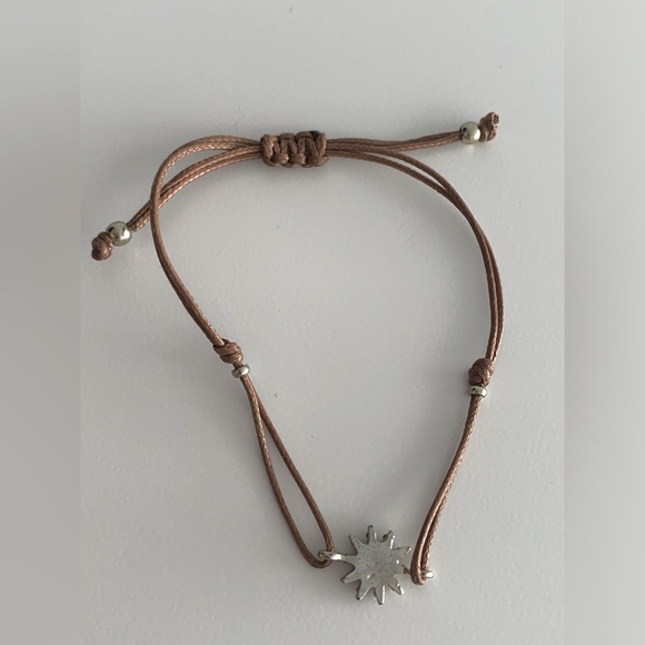 String Bracelet with Star Shaped Faux Diamonds - Picture 3 of 3